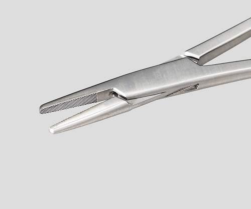 マイクロサージェリー 手術器具 (マイクロ持針器とハサミ、精密